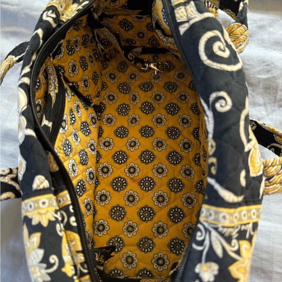 Vera Bradley medium size tote with strap - Picture 3 of 4